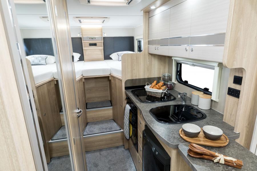 Интерьер Elddis Autoquest 194 2018 года  (фото 3 из 4)